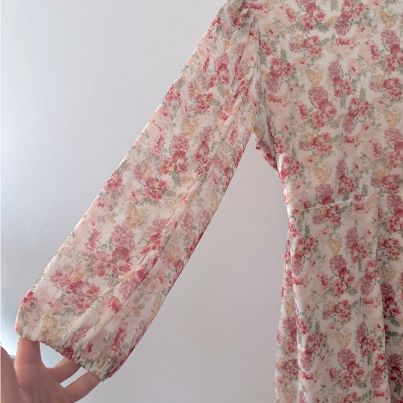 Lush Long Sleeve Spring Floral mini Wrap Dress in XS - Picture 10 of 12
